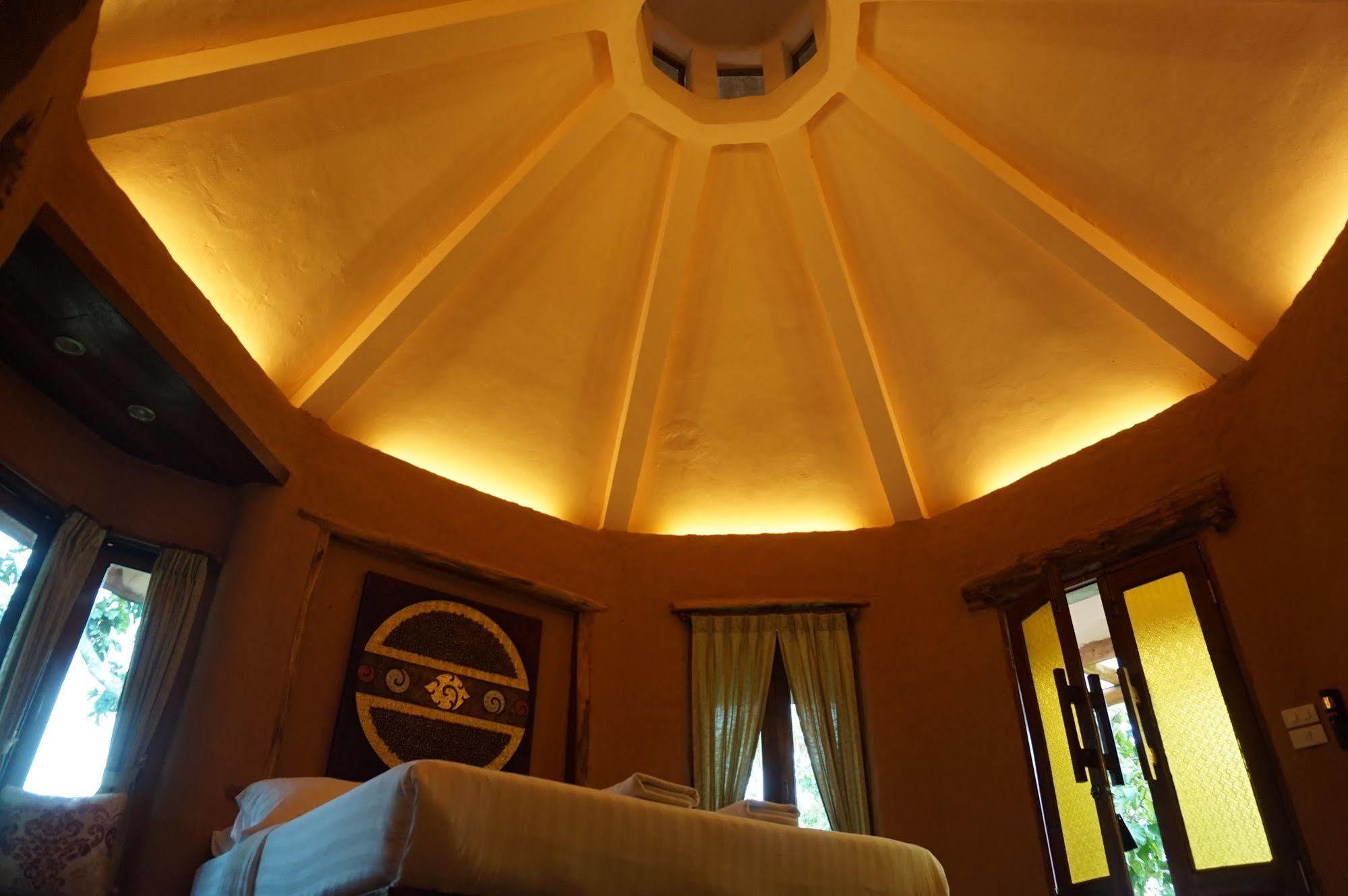 Hotel Baandin Wangnaamkeaw à Wang Nam Khiao Extérieur photo